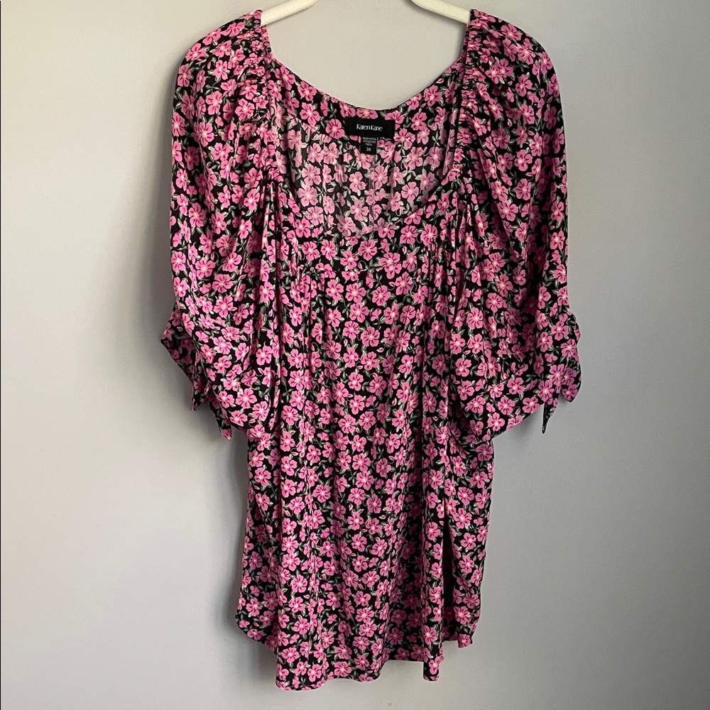 Karen Kane Black and Pink Floral Blouse Size 3X